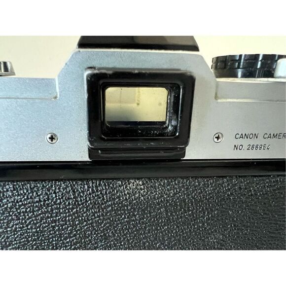 Canon SLR Camera FT QL Film Camera - Picture 7 of 15